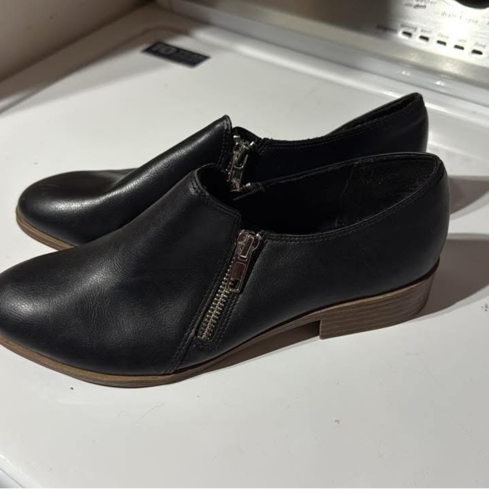 Black Leather Women's Shoes